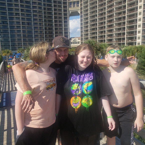 Meet your Posher, Rochelle - Picture 3 of 9